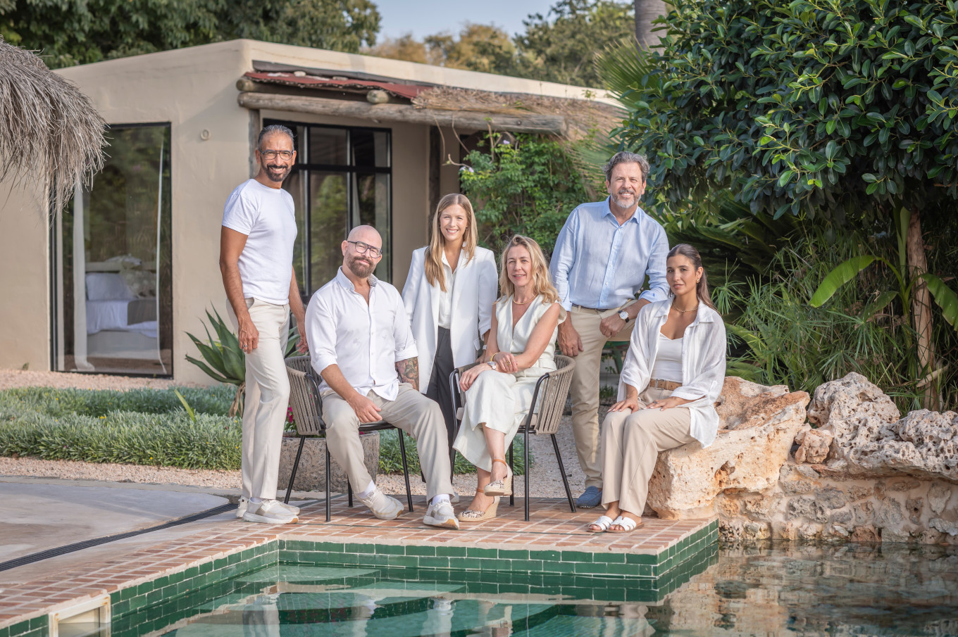 Our team at Bonaire Bespoke Recovery